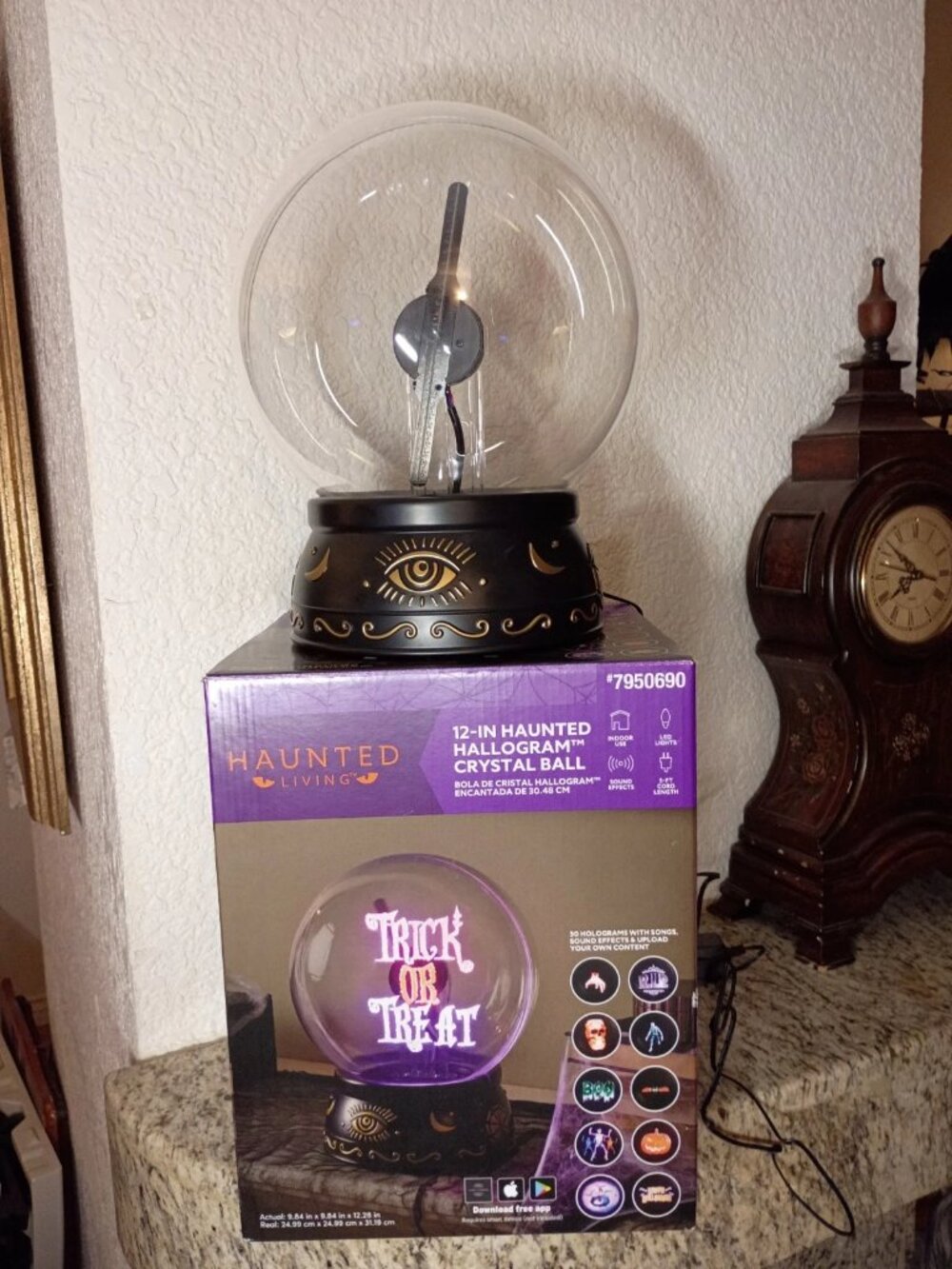 New 12 Inch Haunted Hallogram Crystal Ball Halloween Living Decor 7950690 55761